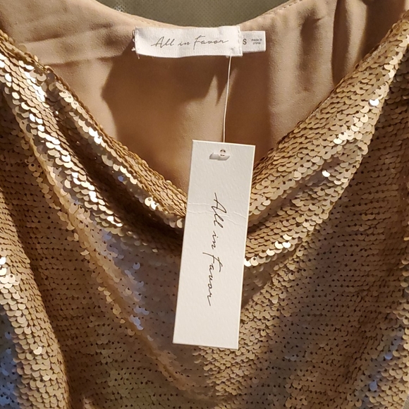 NWT All In Favor Brand Cowl Neck Top - Picture 4 of 7